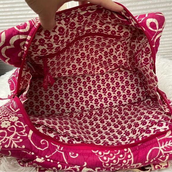 Vera Bradley Large Casual/ Travel Shoulder Hand Bag in “Twirly Bird Pink" Print - Picture 7 of 13
